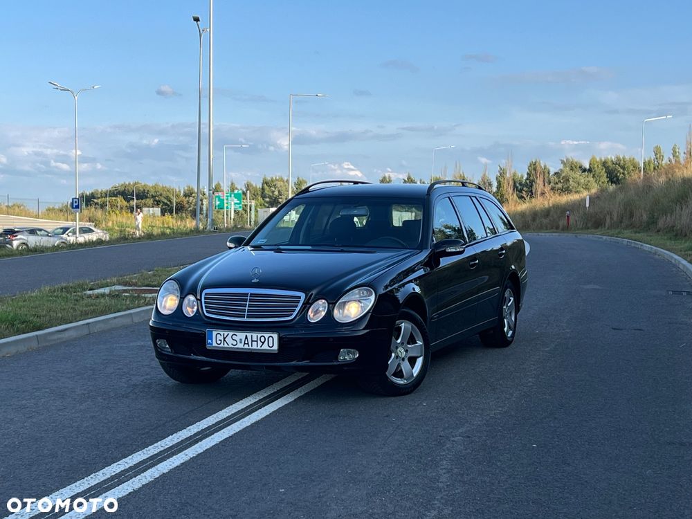 Mercedes-Benz Klasa E 270 CDI T Classic - 26