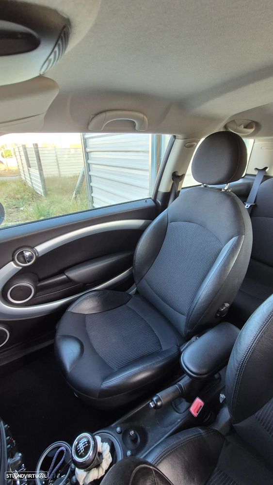 MINI 3 Portas Cooper SD - 15