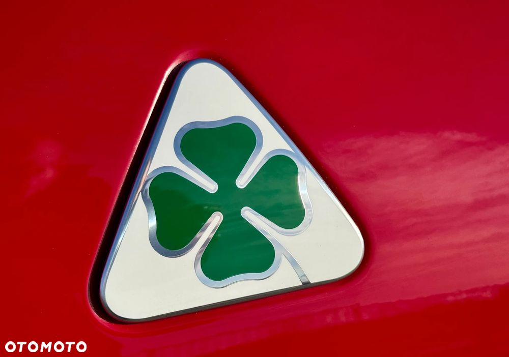 Alfa Romeo Giulia - 8