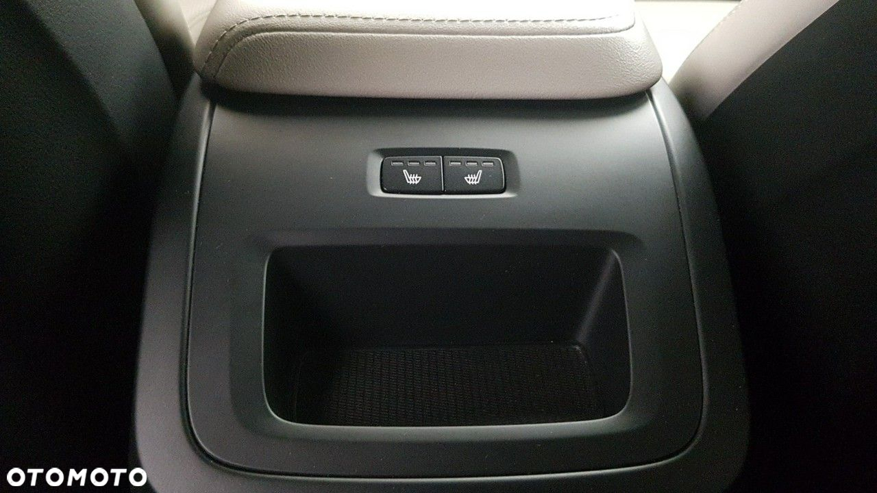 Volvo XC 60 - 21