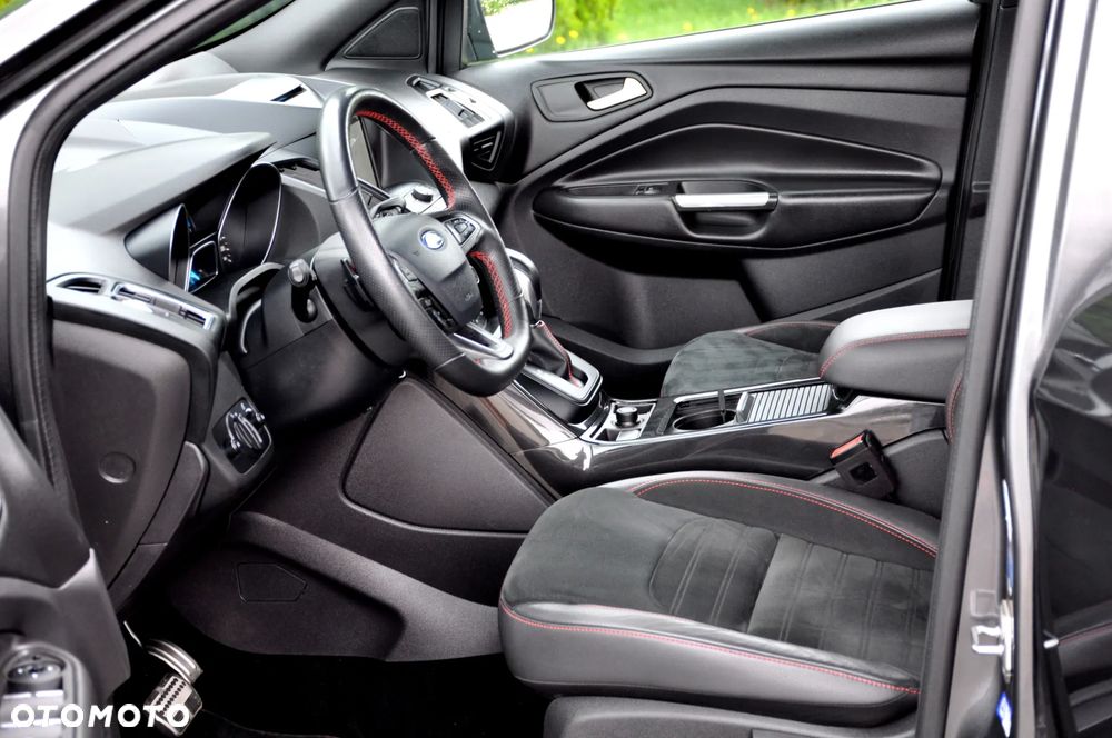 Ford Kuga 1.5 EcoBoost 4x4 ST-Line - 26