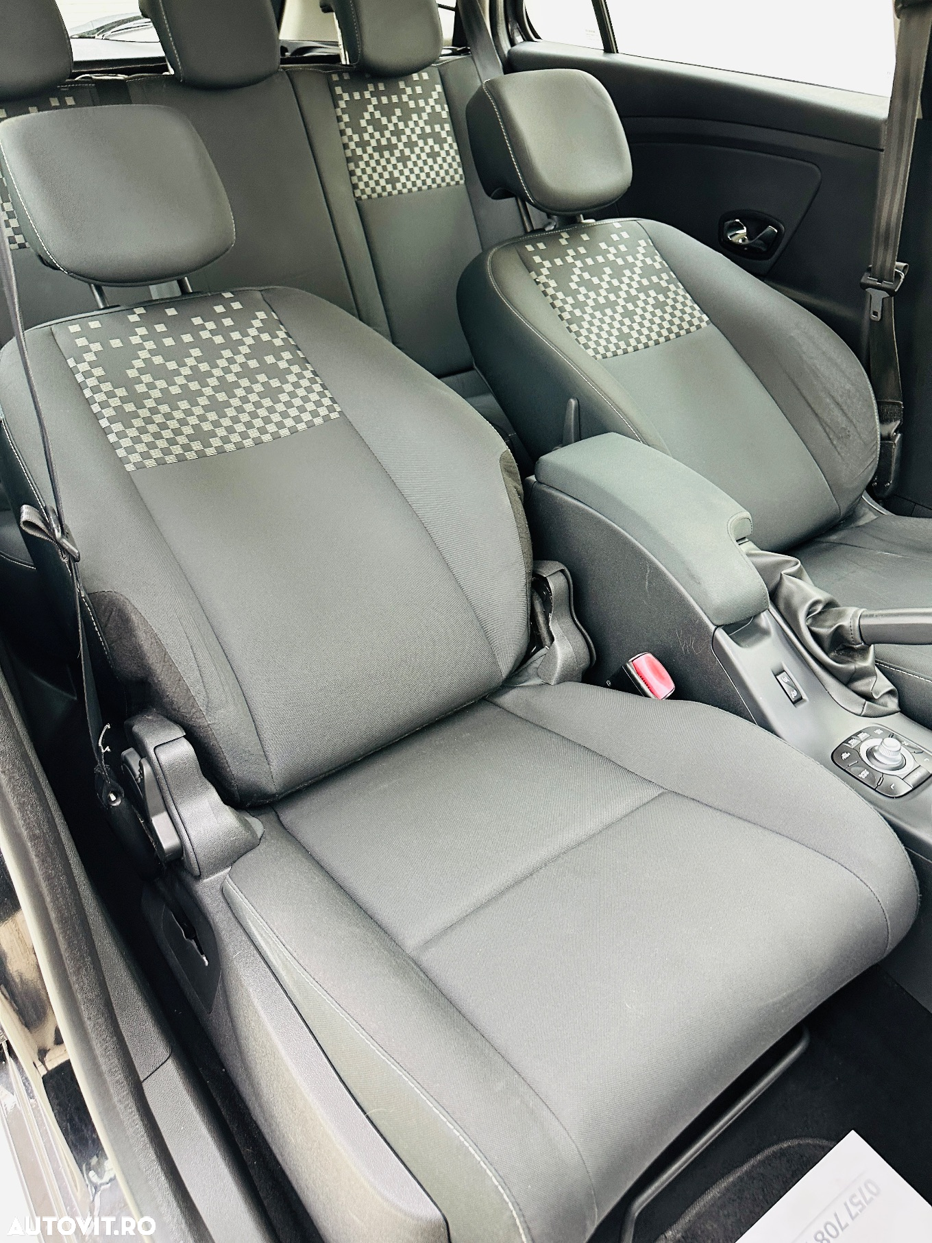 Renault Megane ENERGY dCi 90 EXPERIENCE - 17