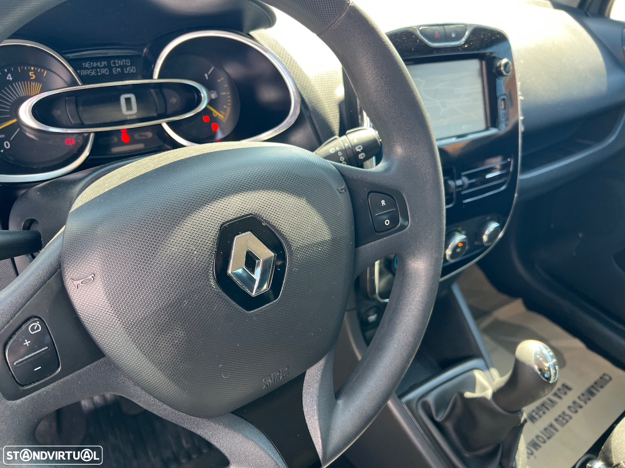 Renault Clio 1.5 dCi Dynamique S - 43
