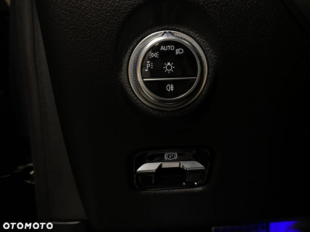 Mercedes-Benz Klasa C - 39