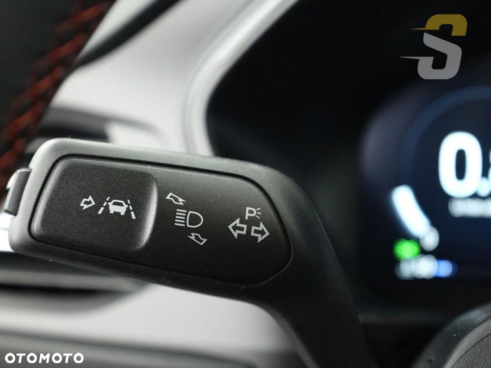 Ford Focus 1.0 EcoBoost mHEV ST-Line X - 16