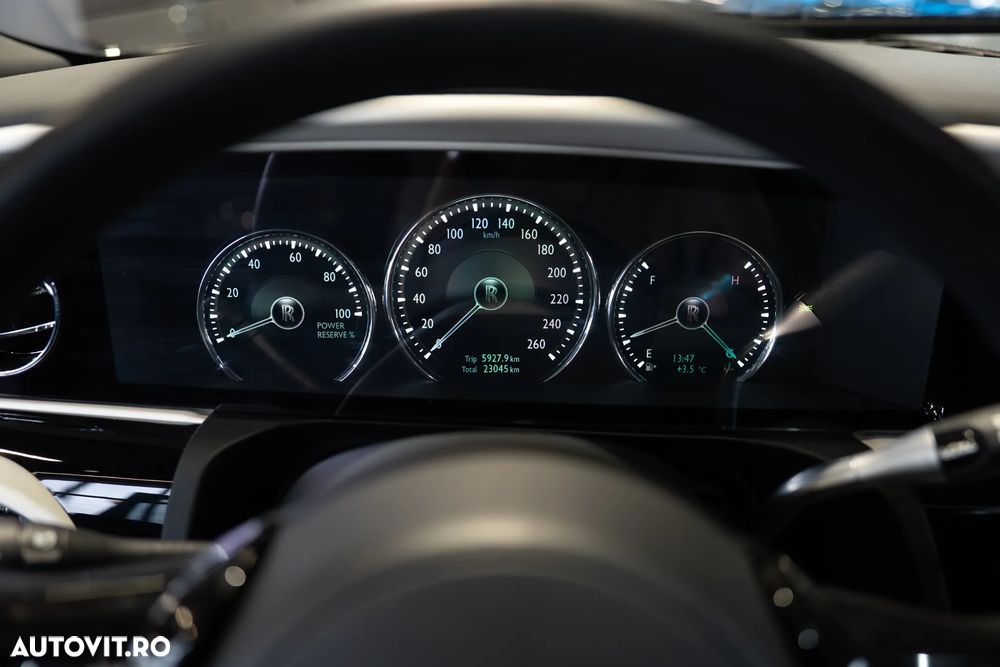 Rolls-Royce Ghost - 7