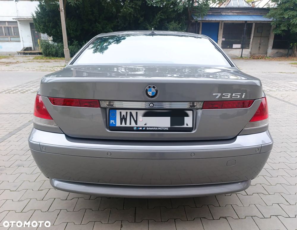 BMW Seria 7 735i - 17