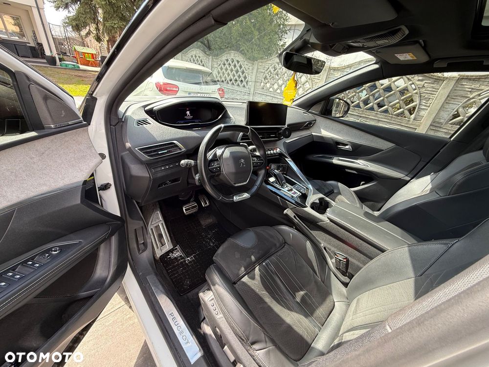 Peugeot 3008 1.6 PureTech GT S&S EAT8 - 11