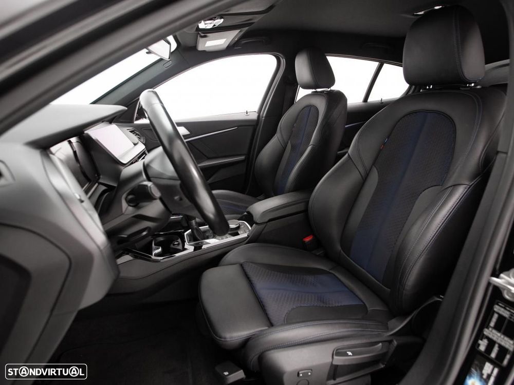 BMW 116 d Pack Desportivo M - 8