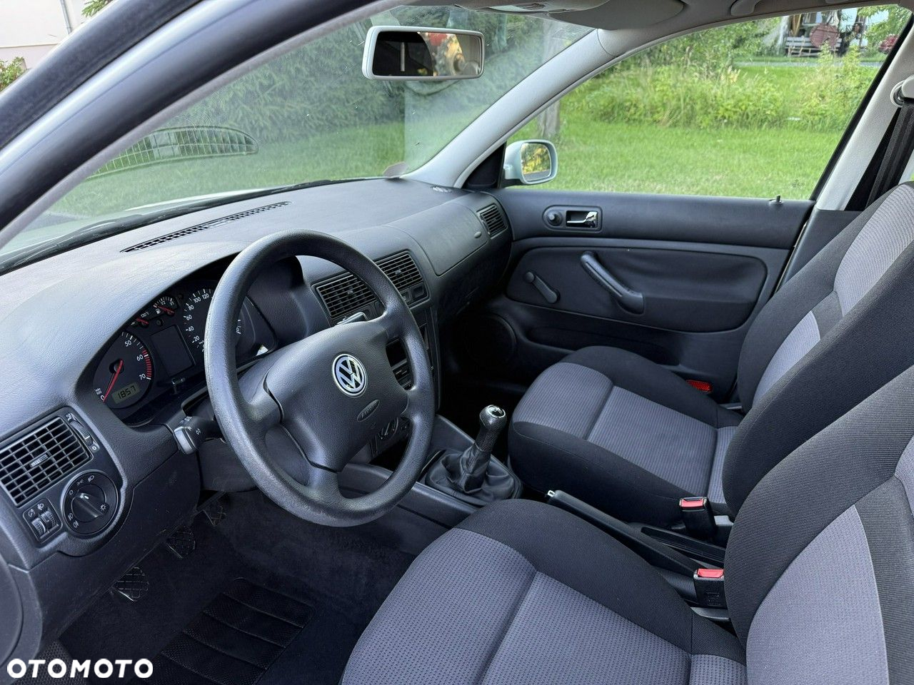 Volkswagen Golf 1.4 Comfortline - 38