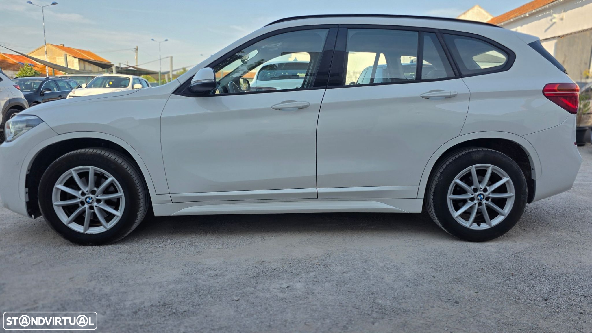 BMW X1 18 d sDrive Pack M - 4