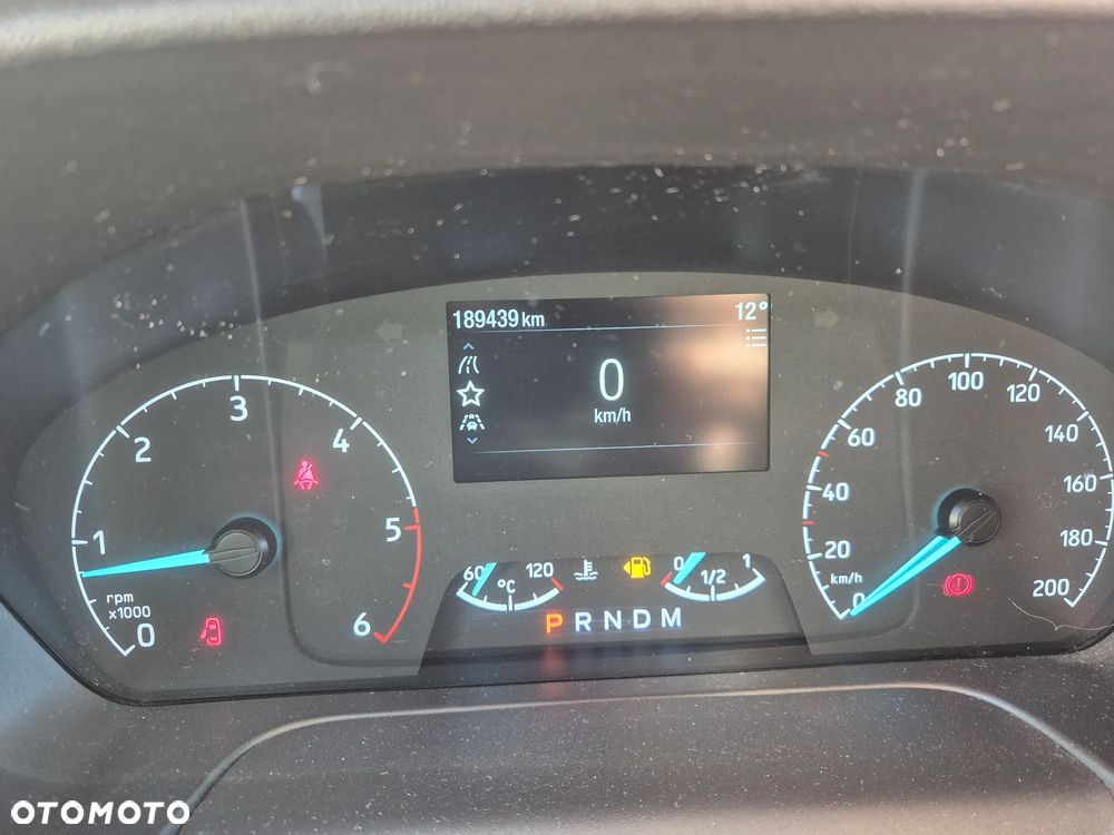 Ford Tourneo Custom - 18