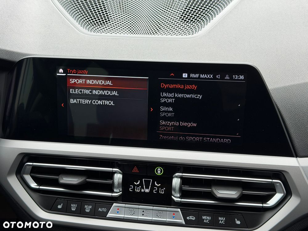 BMW Seria 3 320e Sport Line - 23