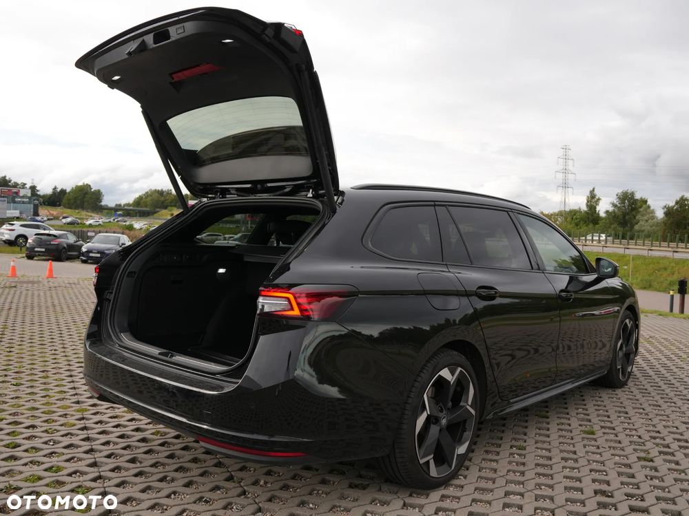 Skoda Superb 2.0 TDI SCR 4x4 Sportline DSG - 15