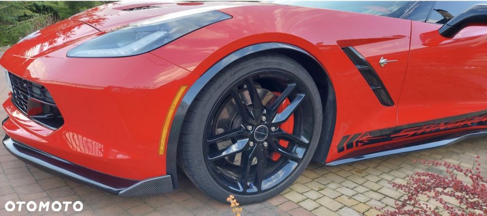 Chevrolet Corvette - 15