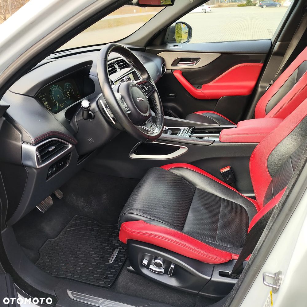 Jaguar F-Pace S AWD - 20