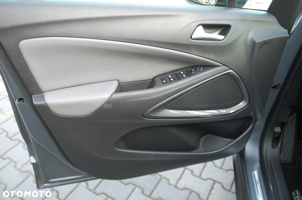Opel Crossland X - 29