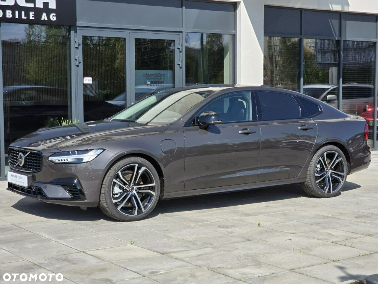 Volvo S90 - 2