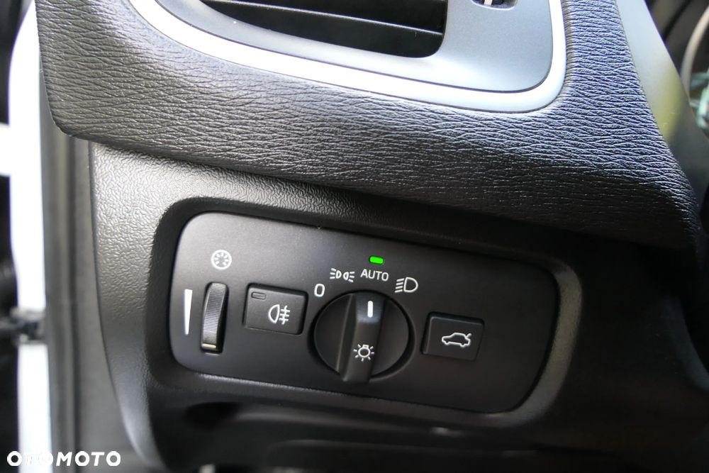 Volvo V40 - 28
