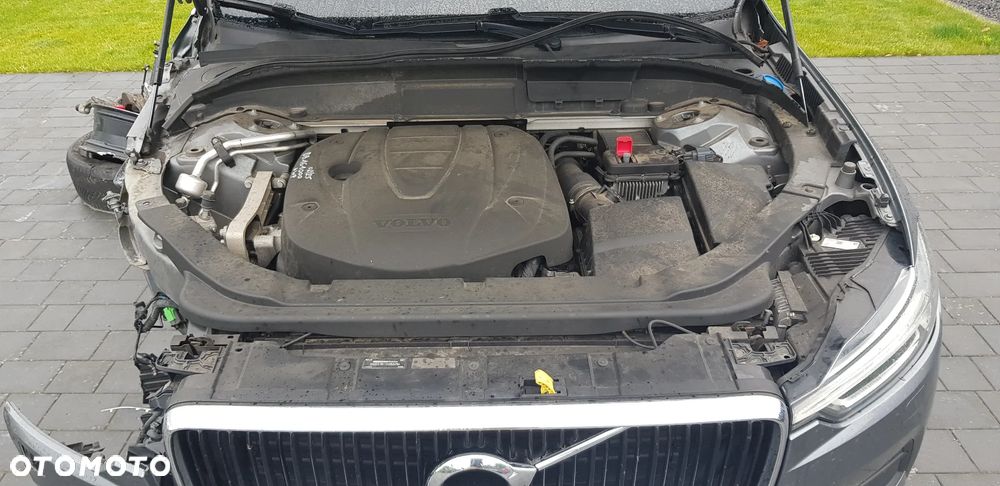 Volvo XC 60 D4 AWD Geartronic RDesign - 10