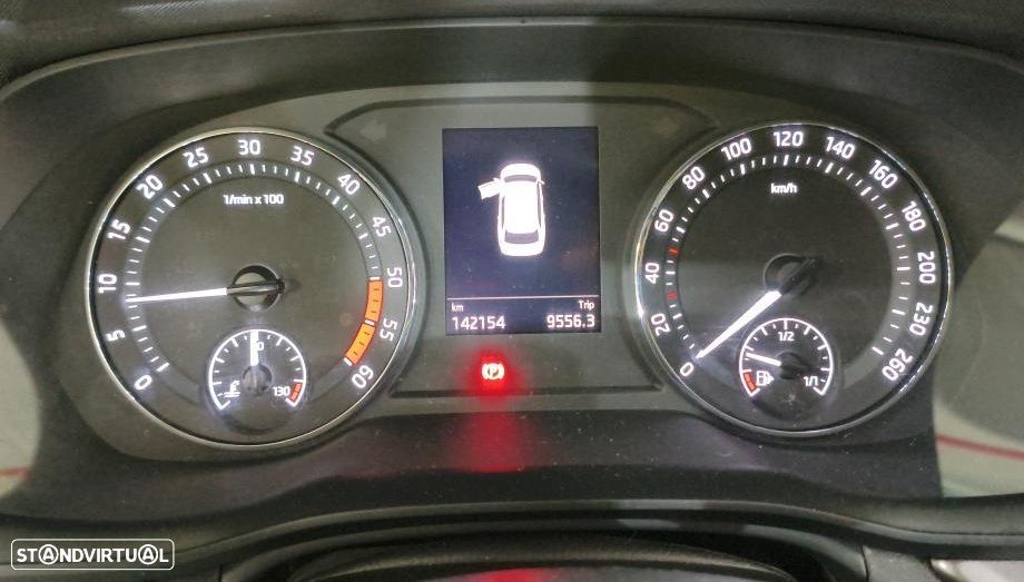 Skoda Octavia Break 2.0 TDI Ambition - 8