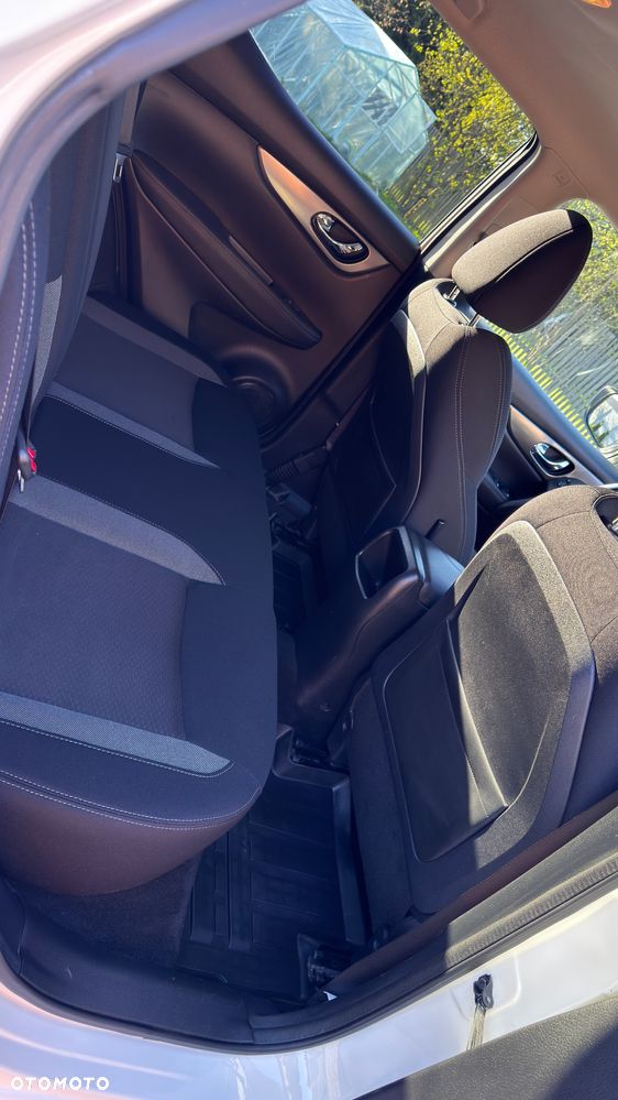 Nissan Qashqai 1.5 dCi N-Connecta - 7