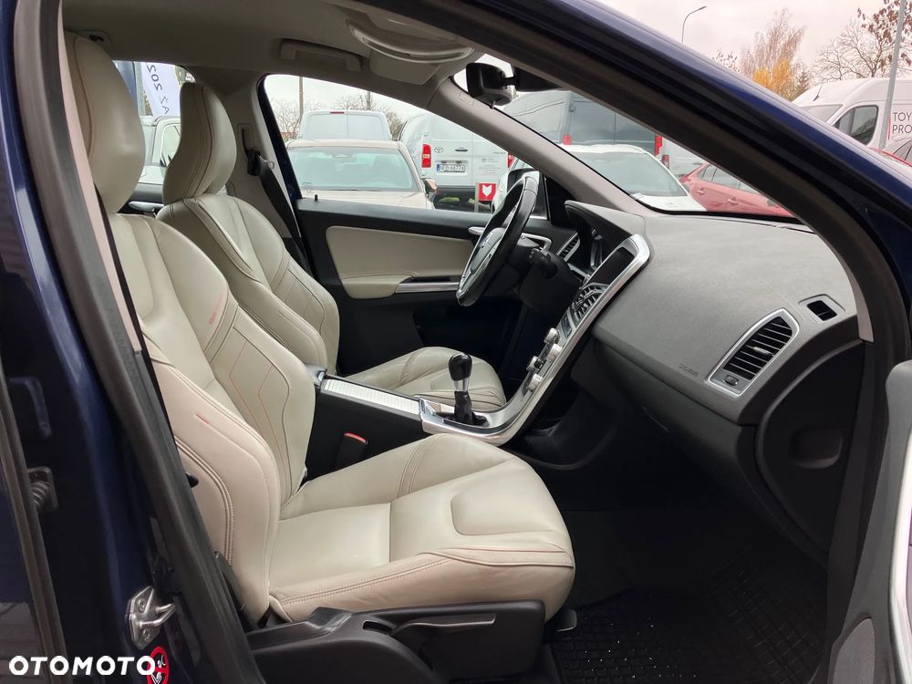 Volvo XC 60 D3 Ocean Race - 18