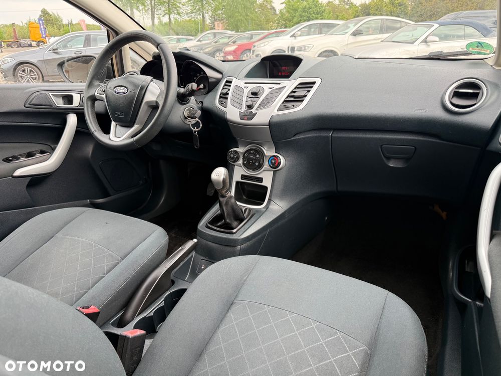 Ford Fiesta 1.25 Titanium EU5 - 33