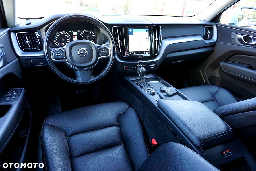 Volvo XC 60 T5 Geartronic RDesign - 22
