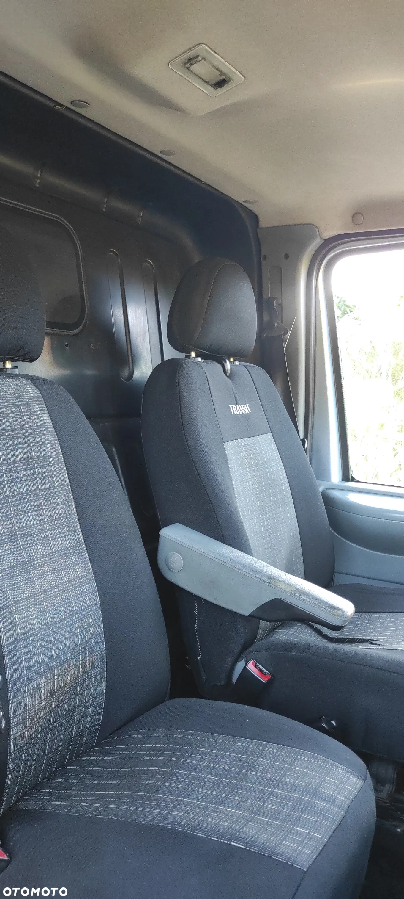 Ford Transit - 9