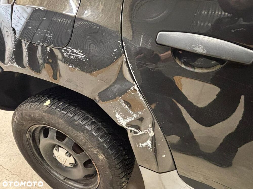 Dacia Duster 1.6 16V 4x2 - 24