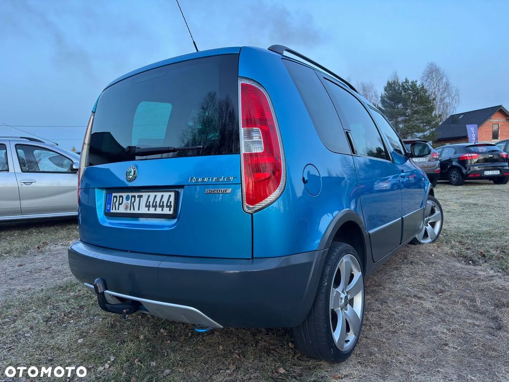 Skoda Roomster 1.6 16V Scout PLUS EDITION - 2