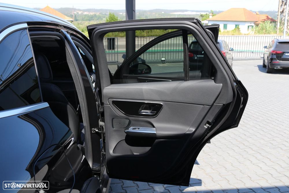Mercedes-Benz GLC 300 de 4Matic - 37