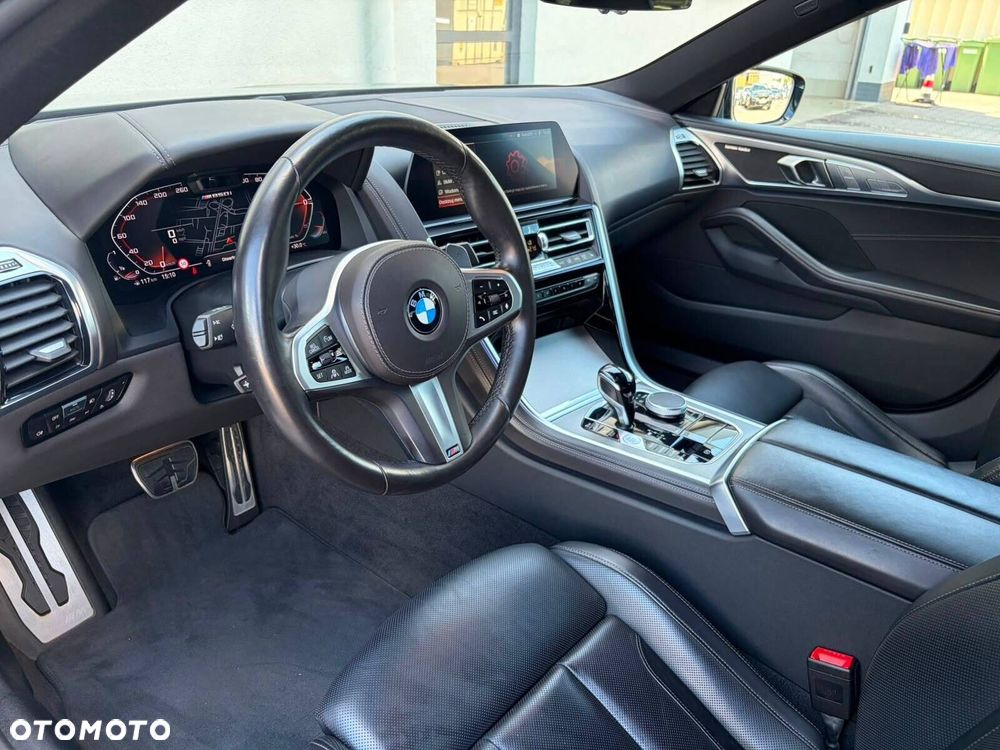 BMW Seria 8 M850i xDrive - 13