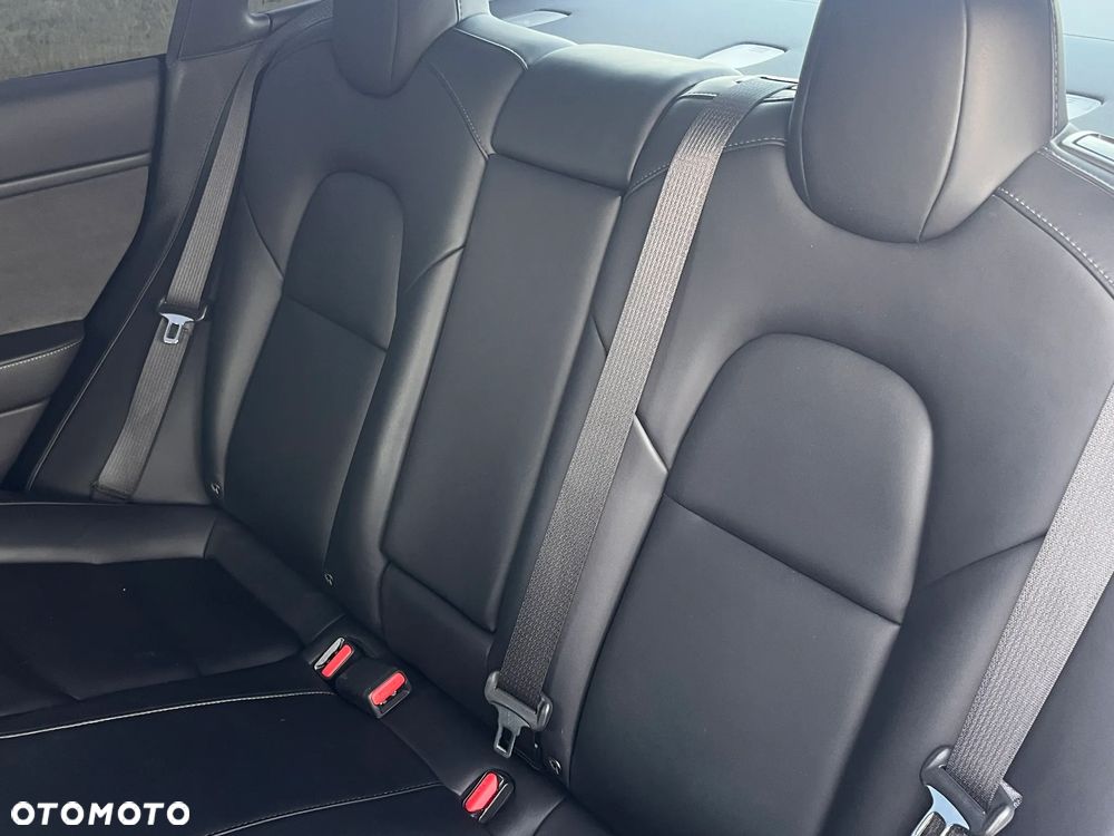Tesla Model 3 Langstreckenbatterie Allradantrieb Dual Motor Performance - 15