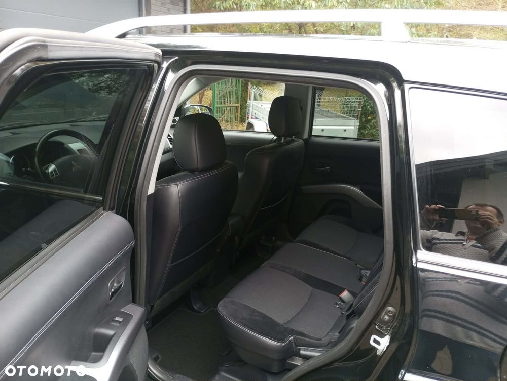 Mitsubishi Outlander 2010 photo 5