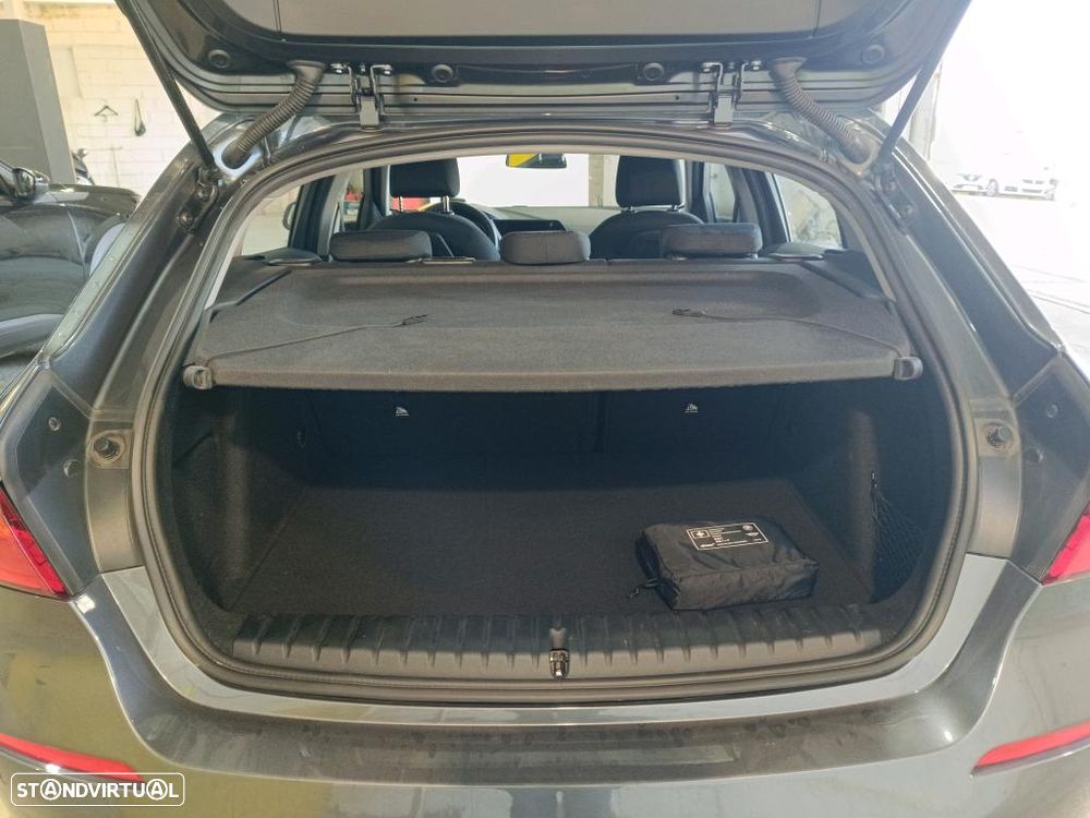 BMW 116 d Corporate Edition Auto - 9