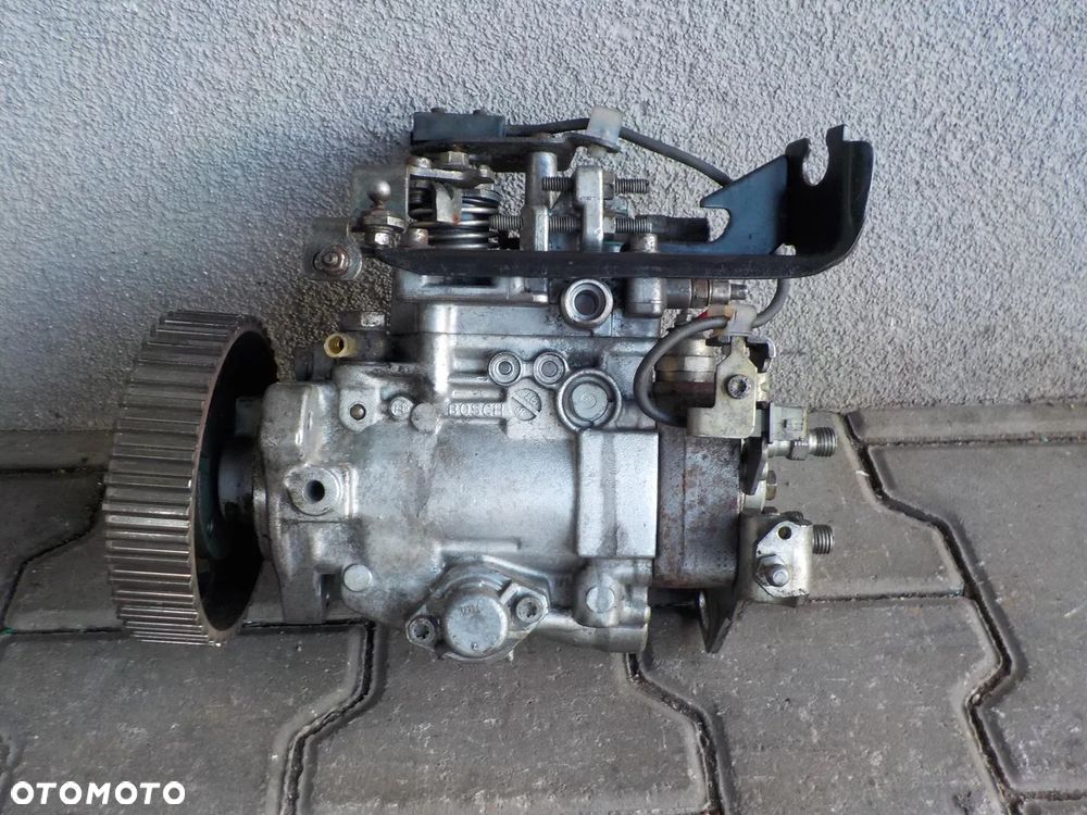 VW T4 1.9 TD POMPA WTRYSKOWA PALIWA BOSCH 028130115L PEWNA - 3