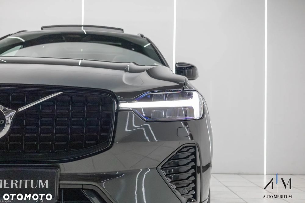 Volvo XC 60 B5 D AWD Ultimate Dark - 9