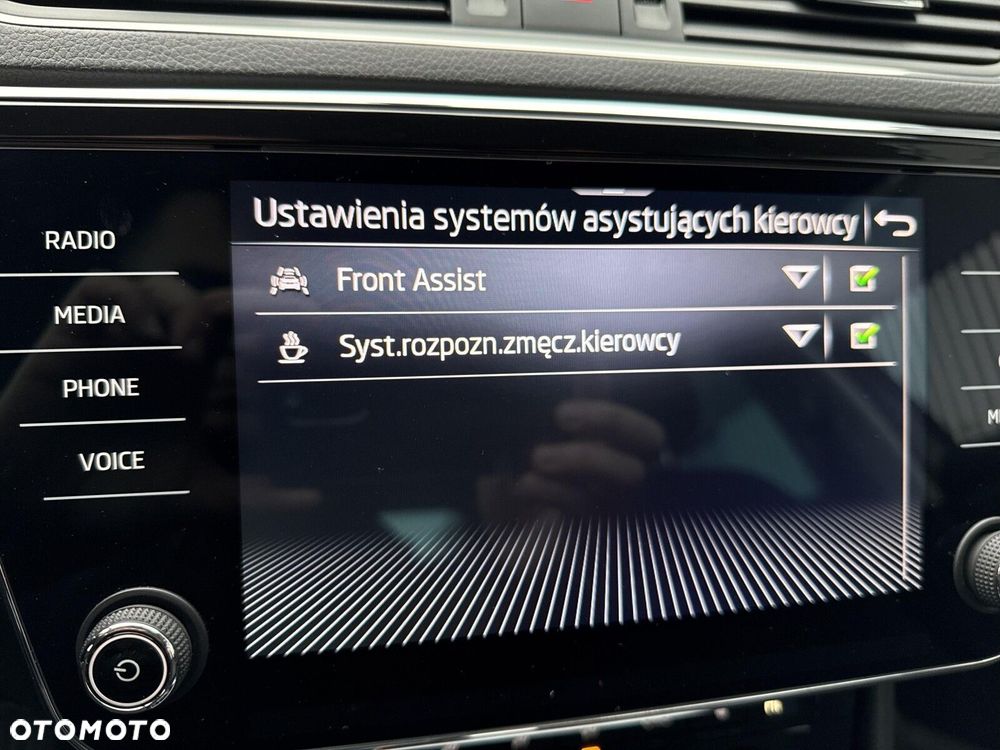 Skoda Superb 1.5 TSI Ambition DSG - 26