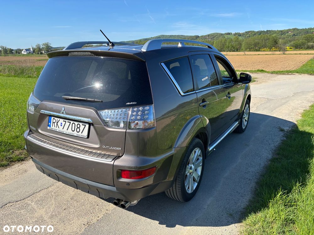 Mitsubishi Outlander 2.0 DID Instyle - 4