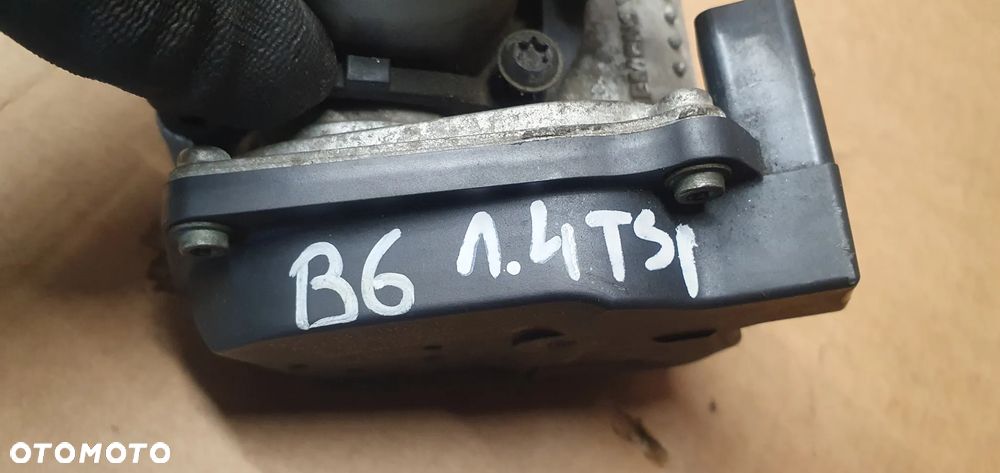 Przepustnica VW Passat B6 1.4 TSI 03C133062C - 10