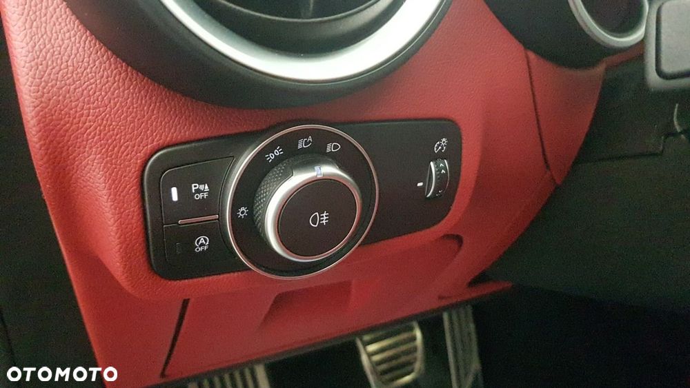 Alfa Romeo Stelvio - 21