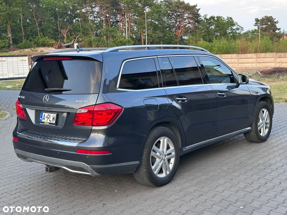 Mercedes-Benz GL - 7