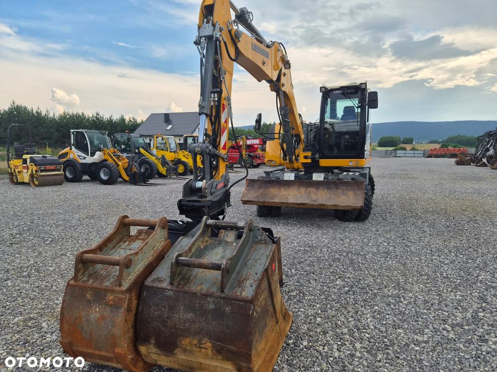 Liebherr A912 Compact - 7