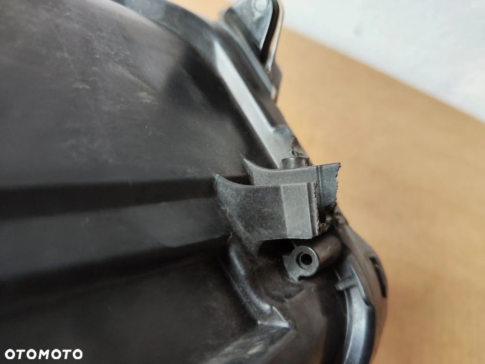 Skoda Scala Lampa przednia Prawa  657 941 016 - 5