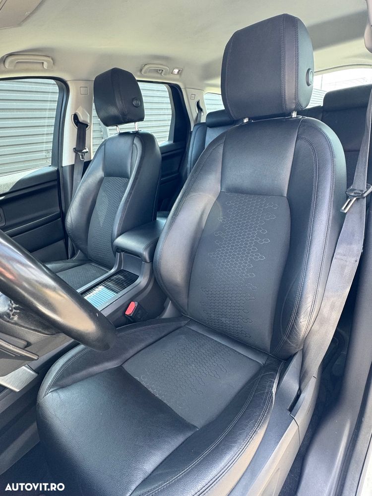 Land Rover Discovery Sport 2.0 D150 MHEV SE - 16