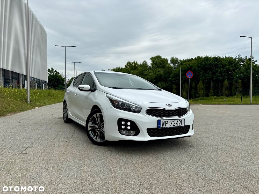 Kia Ceed 1.6 CRDi 136 ISG GT Line - 1