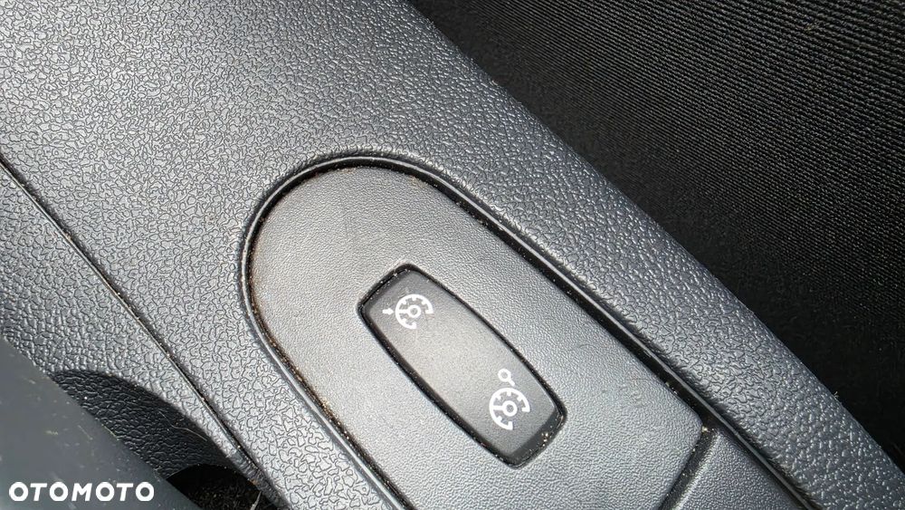Renault Clio 1.2 16V Expression Quickshift - 34