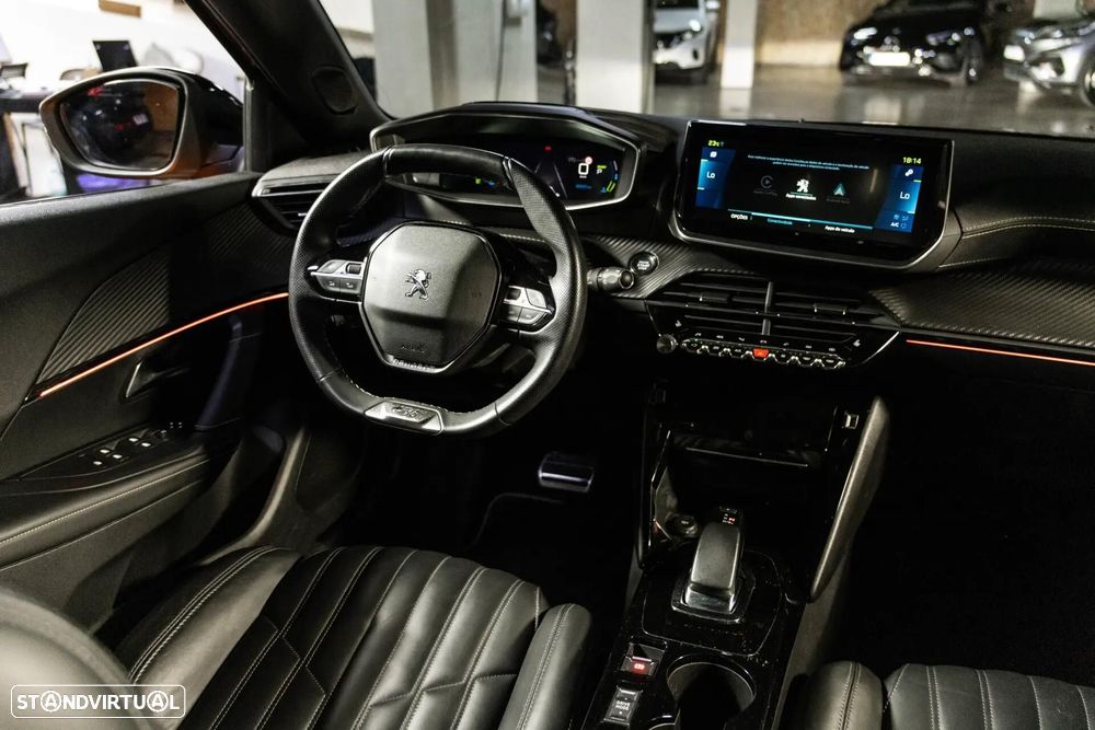 Peugeot e-2008 GT Pack - 21